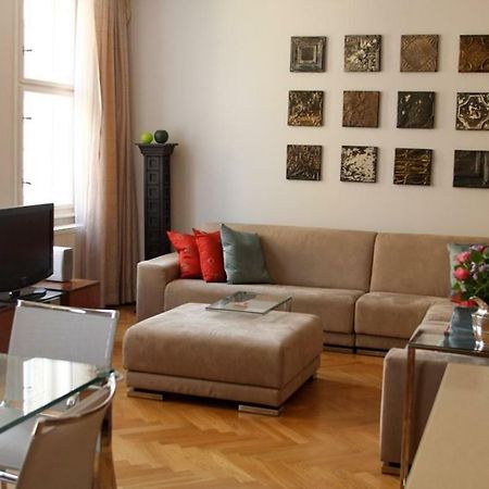 Spacious Elegance In The Heart Of Old Town Πράγα Εξωτερικό φωτογραφία