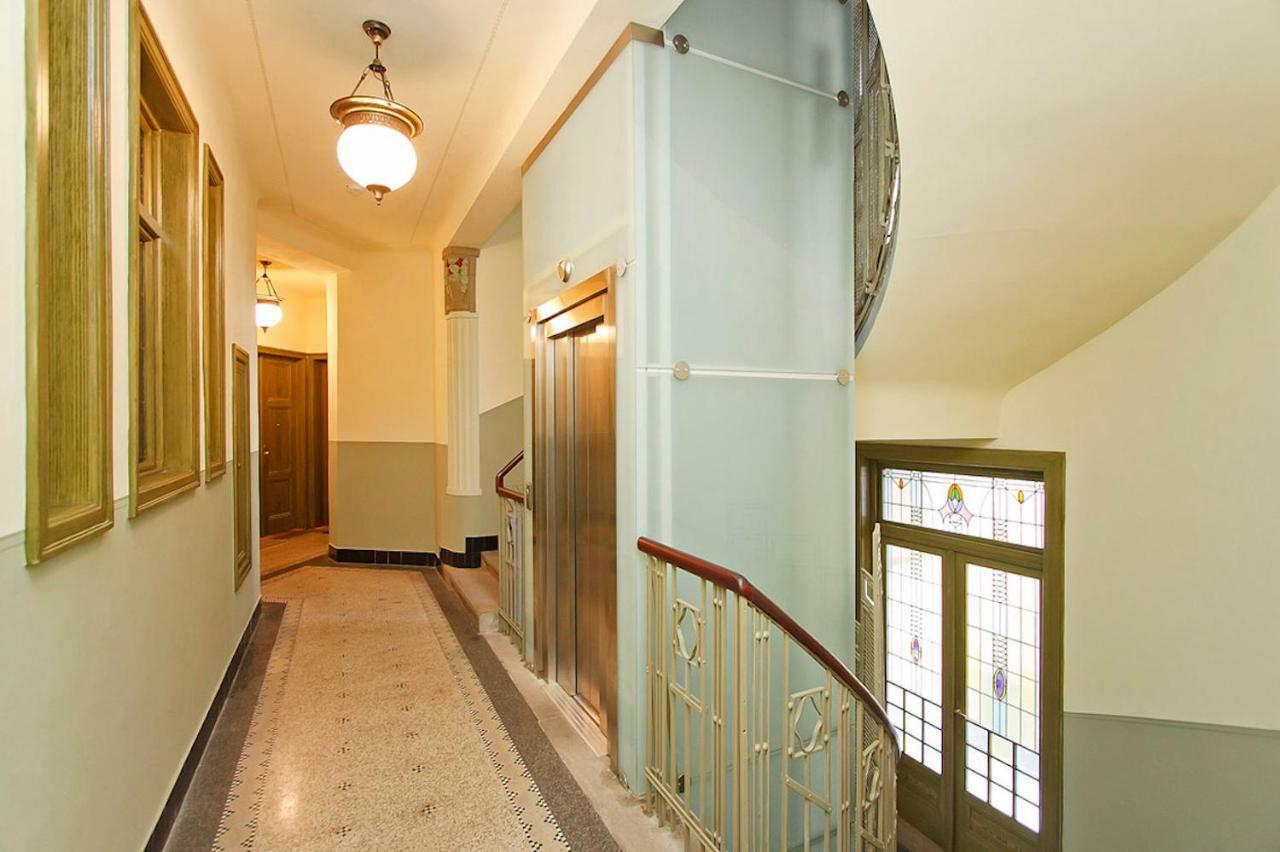 Spacious Elegance In The Heart Of Old Town Πράγα Εξωτερικό φωτογραφία